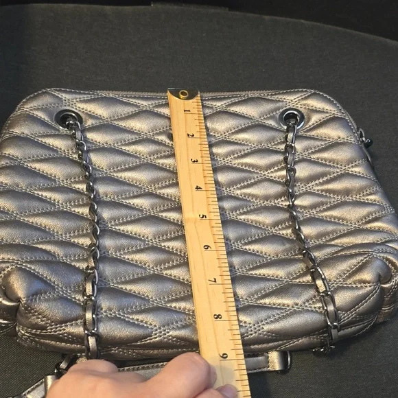 Dkny Lara Rounded Medium Chain Strap - Picture 11 of 11